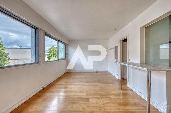 Appartement Rueil Malmaison 1 pièce(s) 29.31 m2 €189 000 ** - Référence 19683