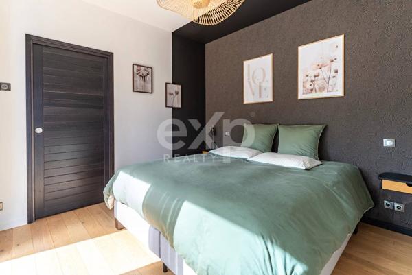 Maison contemporaine avec vue imprenable piscine