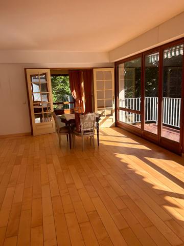Appartement Maisons Laffitte 5 pièce(s) 111.35 m2 725 000 € **  - Référence  4742
