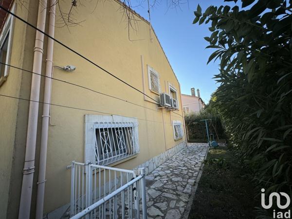 Maison 5 pièces de 151 m² à Nîmes (30000)