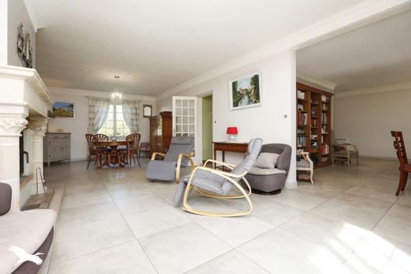 Maison à vendre |                                       Saint-Avertin |                                        7 pièces  |  235 m²