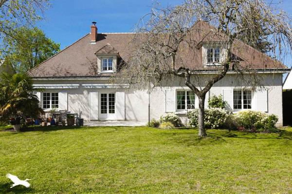 Maison 790 000 € Saint-Avertin 7 p 220 m² DPE D