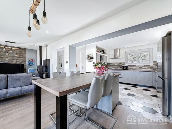 Roussillon (38150) Maison 2 niveaux avec jardin de +900 m²