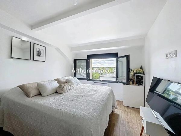 Vente Local industriel 285 m2 à Varennes-Jarcy