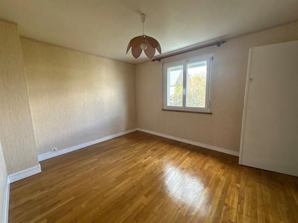 Maison à vendre 7 pièces (56)