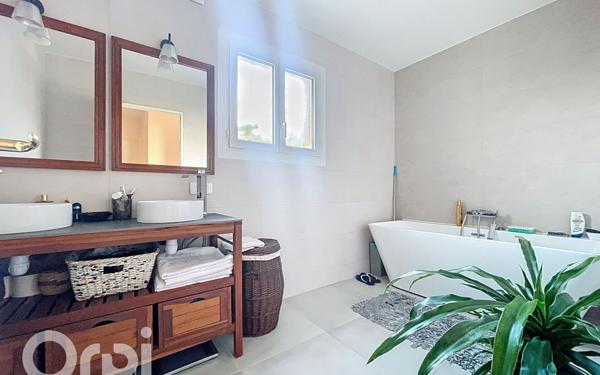 Maison à vendre    4 pièces • 89,31 m2 Saint-Raphaël