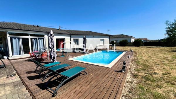 Maison de 2019, 110 m2 habitable, piscine, climatisation.