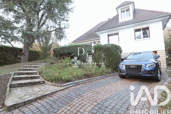 Maison à vendre 7 pièces 148 m² Saint-Leu-la-Forêt