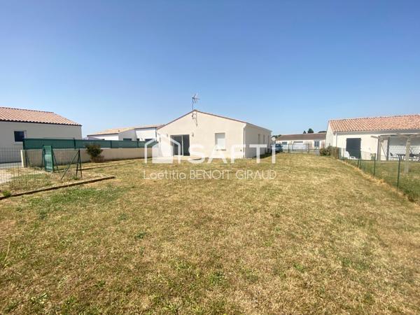 Maison 3 chambres avec jardin clos à Cozes