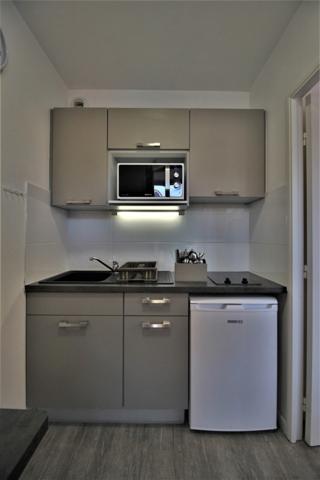 Studio dans résidence de tourisme thermale prisée avec place de parking estérieure