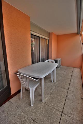 Studio dans résidence de tourisme thermale prisée avec place de parking estérieure