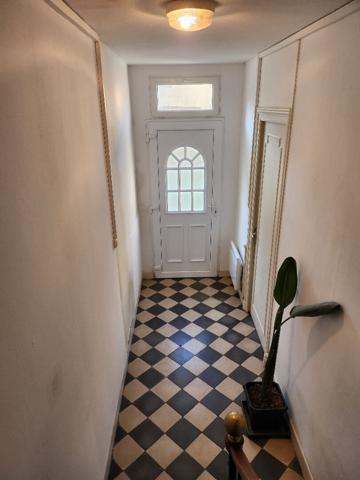 A vendre, St Fort pres de Mortagne sur Gironde, maison de ville, 136 m2,