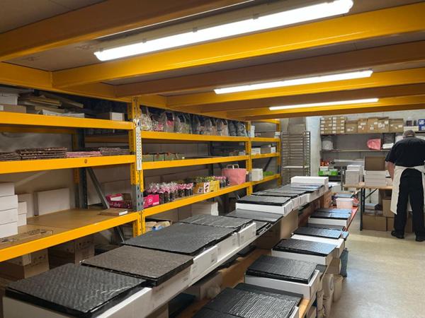 SECTEUR COMPIEGNE -  Pâtisserie,  Chocolaterie, Glacier avec logement