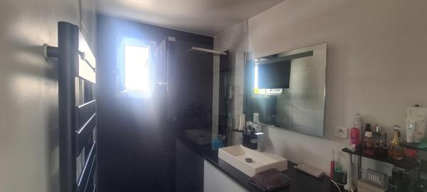 Appartement Gorges 3 P . 2 Chs . 66.72 M² . Balcon . Garage . Cave