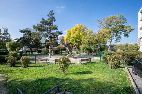 Appartement à vendre |  Saint-Cyr-l'École |  3 pièces | 56 m²