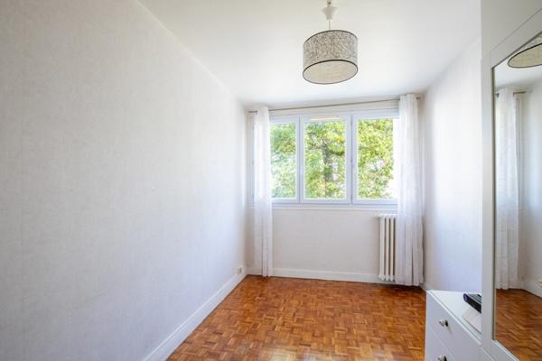Appartement à vendre |  Saint-Cyr-l'École |  3 pièces | 56 m²