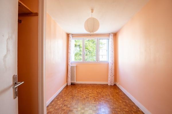 Appartement à vendre |  Saint-Cyr-l'École |  3 pièces | 56 m²