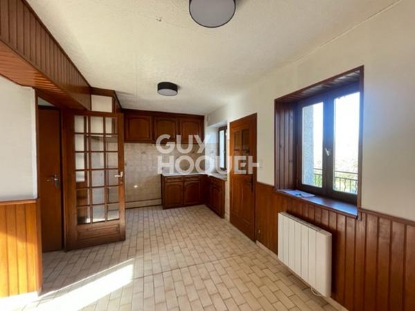 Maison à vendre à Sézanne - 2 pièces avec garage et terrasse