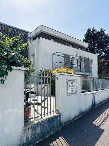 Appartement T2 de 52 m² avec balcon et garage, Eysines centre 165 000 € H.A.I.*