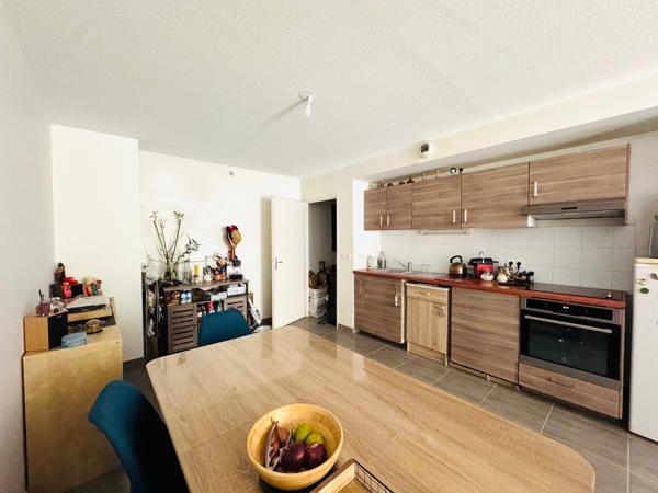 Appartement T2 de 52 m² avec balcon et garage, Eysines centre 165 000 € H.A.I.*