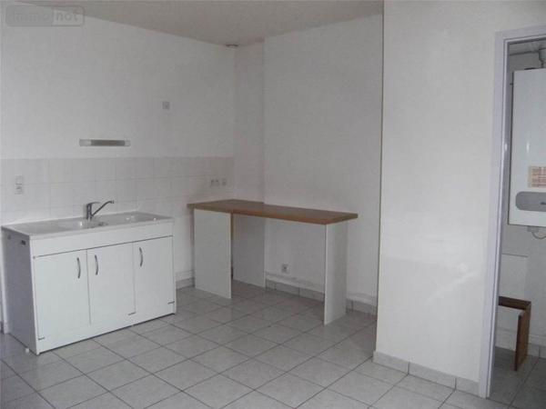 Appartement à louer à Dole dans le Jura (39100), ref : 035/2020