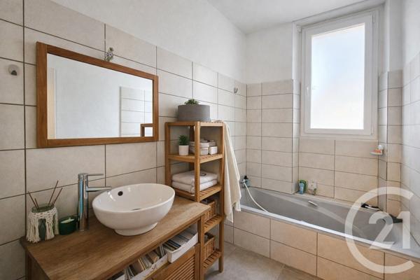 Appartement T3 à vendre  3 pièces - 80,36 m2 AIX LES BAINS - 73