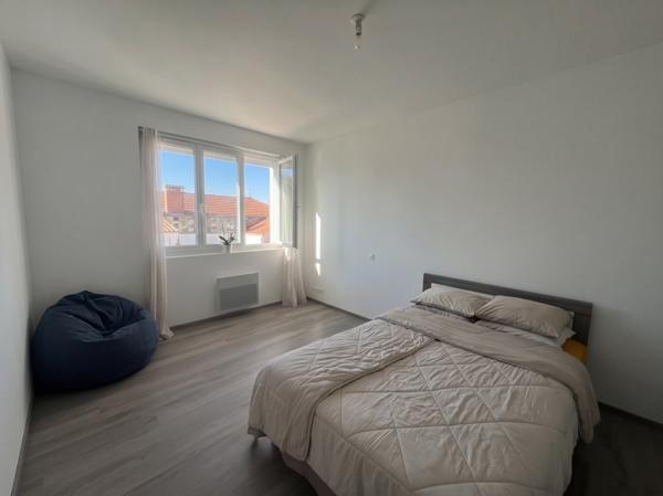 Maison à louer 773 € CC BELLEVILLE SUR VIE 4 p 98 m² DPE D