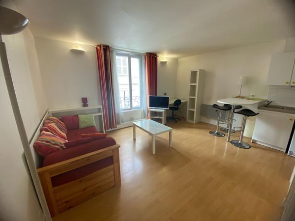 A VENDRE CENTRE DE LA ROCHELLE IMMEUBLE/MAISON DE 130 M2 , La rochelle