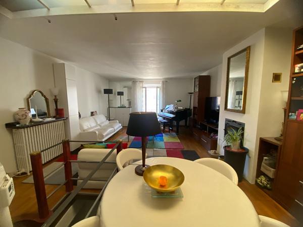 A VENDRE CENTRE DE LA ROCHELLE IMMEUBLE/MAISON DE 130 M2 , La rochelle