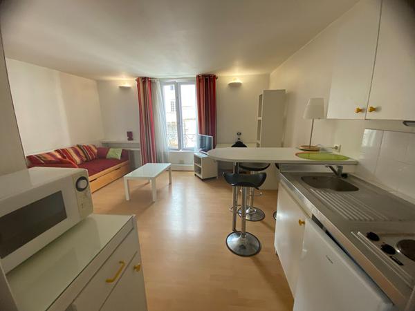 A VENDRE CENTRE DE LA ROCHELLE IMMEUBLE/MAISON DE 130 M2 , La rochelle