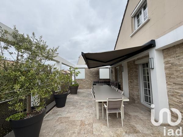 Maison 9 pièces de 173 m² à Champigny-sur-Marne (94500)