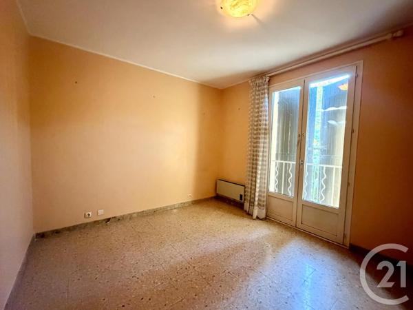 Maison à vendre  5 pièces - 99,80 m 2   ARLES  - 13
