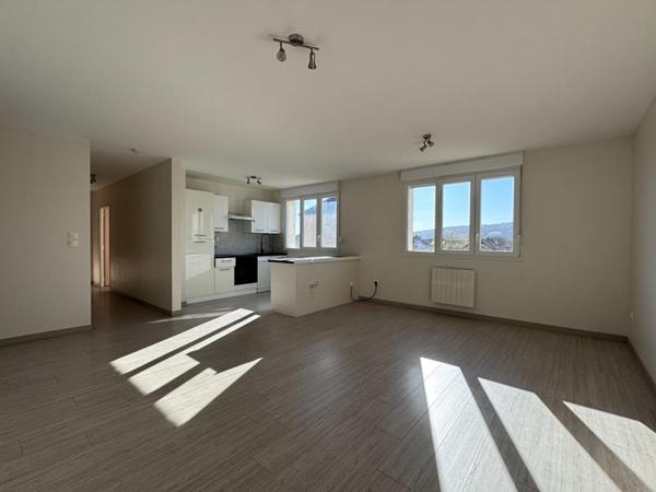 Appartement 2 chambres et Garage à 400 m de la gare d'Ars-sur-Moselle