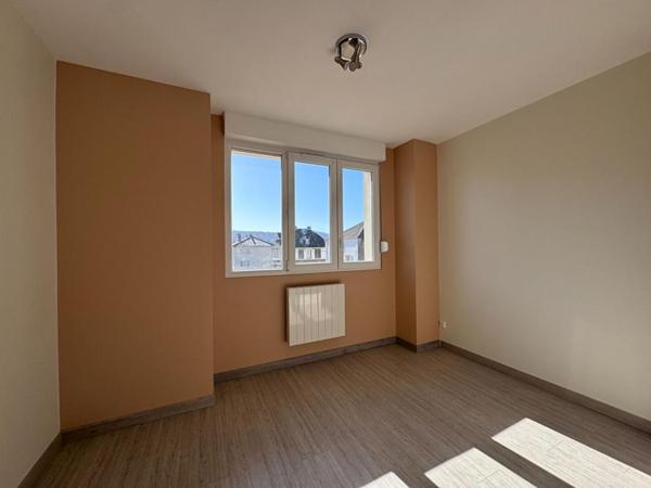 Appartement 2 chambres et Garage à 400 m de la gare d'Ars-sur-Moselle