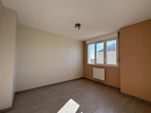 Appartement 2 chambres et Garage à 400 m de la gare d'Ars-sur-Moselle