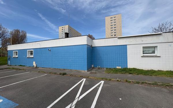 Immeuble à vendre    1 pièce • 213 m2 Calais