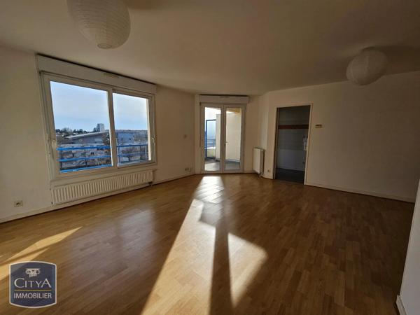 Appartement à louer 4 pièces 89.86m² Poitiers (86000)