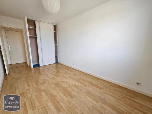 Appartement à louer 4 pièces 89.86m² Poitiers (86000)