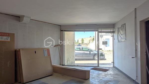 Local d activites de 62 m²