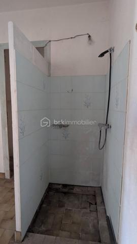 Local d activites de 62 m²