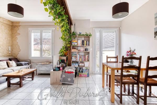 Charmante maison 3 chambres avec grand  jardin*** Pré visite 3D disponbible sur demande***