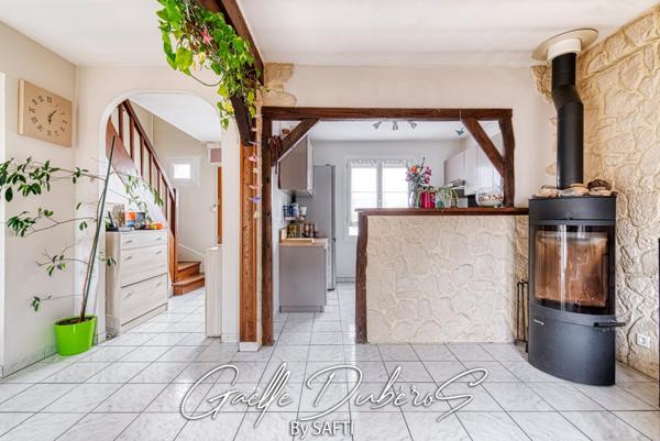 Charmante maison 3 chambres avec grand  jardin*** Pré visite 3D disponbible sur demande***