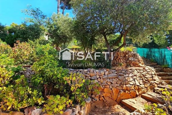 EXCEPTIONNELLE MAISON AVEC VUE PANORAMIQUE SUR LA RADE DE TOULON