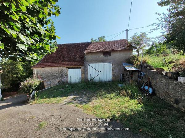 GRANGE  A RESTAURER SUR UN TERRAIN 508 M2