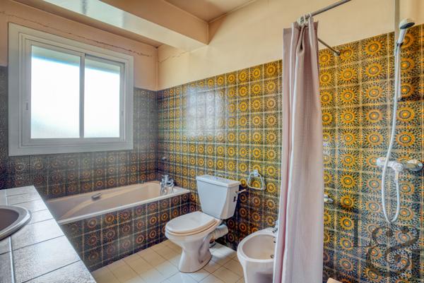 Villa traditionnelle avec dépendance à vendre à Villeneuve-sur-Lot