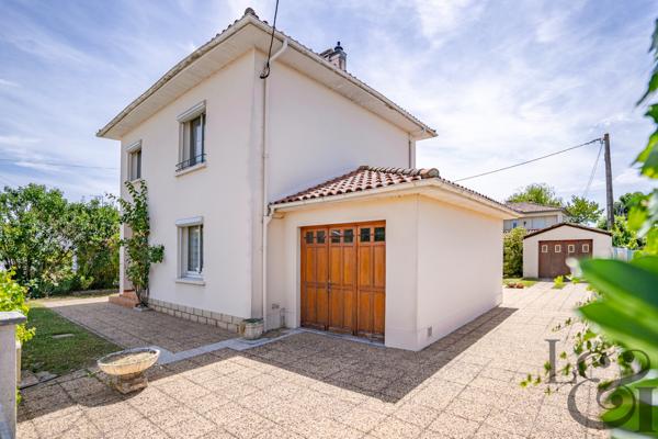 Villa traditionnelle avec dépendance à vendre à Villeneuve-sur-Lot