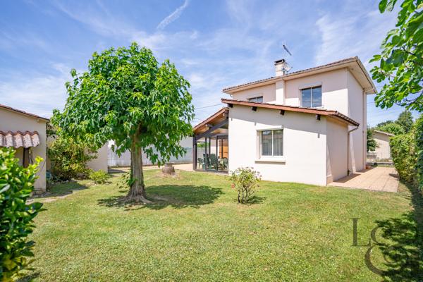 Villa traditionnelle avec dépendance à vendre à Villeneuve-sur-Lot