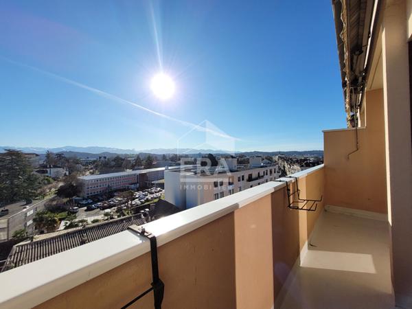 LOCATION PAU CENTRE : Appartement T4 de 85 m² avec garage et balcon