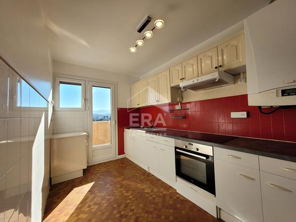 LOCATION PAU CENTRE : Appartement T4 de 85 m² avec garage et balcon