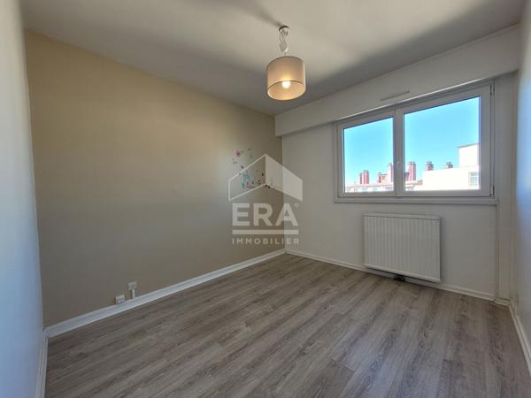 LOCATION PAU CENTRE : Appartement T4 de 85 m² avec garage et balcon